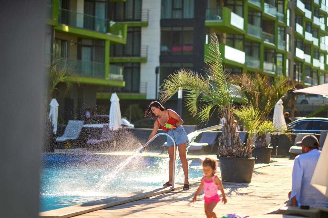 Sunrise Aparthotel Pool & Spa Mamaia Nord Năvodari Exterior foto