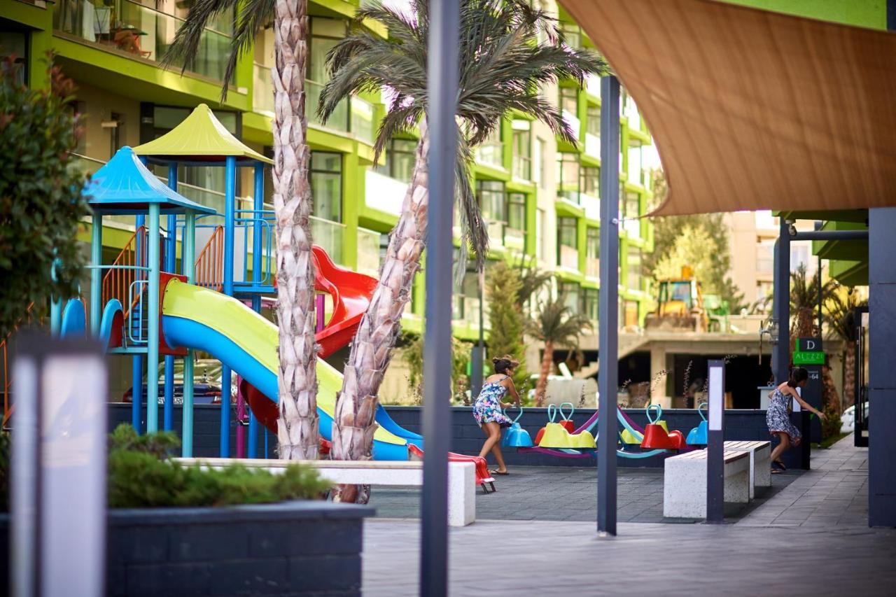 Sunrise Aparthotel Pool & Spa Mamaia Nord Năvodari Exterior foto